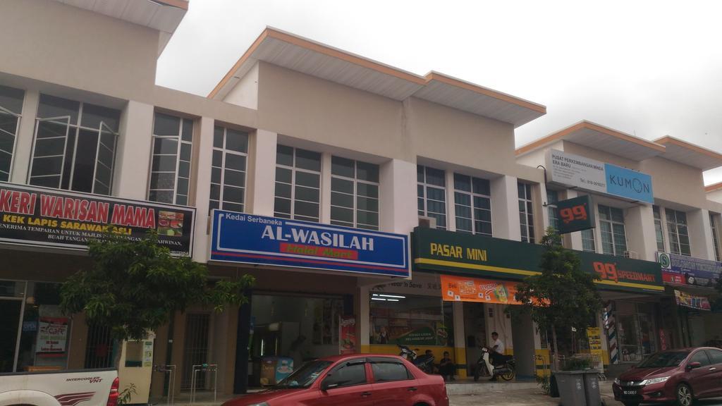 Kenanga Homestay Nilai Exterior foto