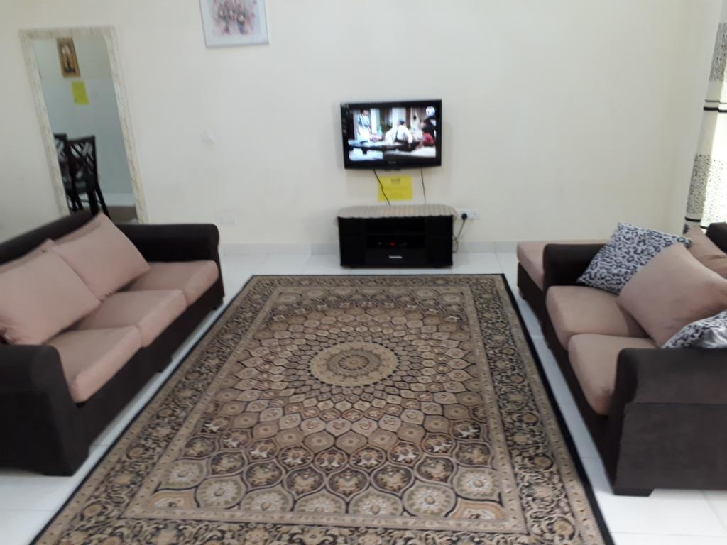 Kenanga Homestay Nilai Exterior foto
