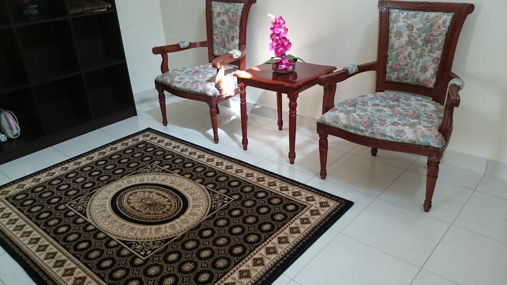Kenanga Homestay Nilai Exterior foto